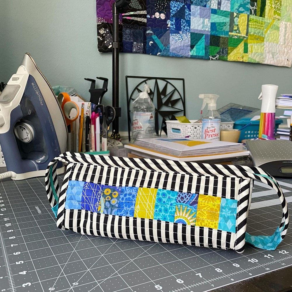 Go Anywhere Bag Pattern – The Stitchery